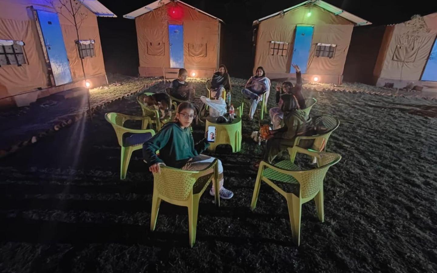 Riverside Glamping By Stayapart X Elephant Brook Bijni Εξωτερικό φωτογραφία