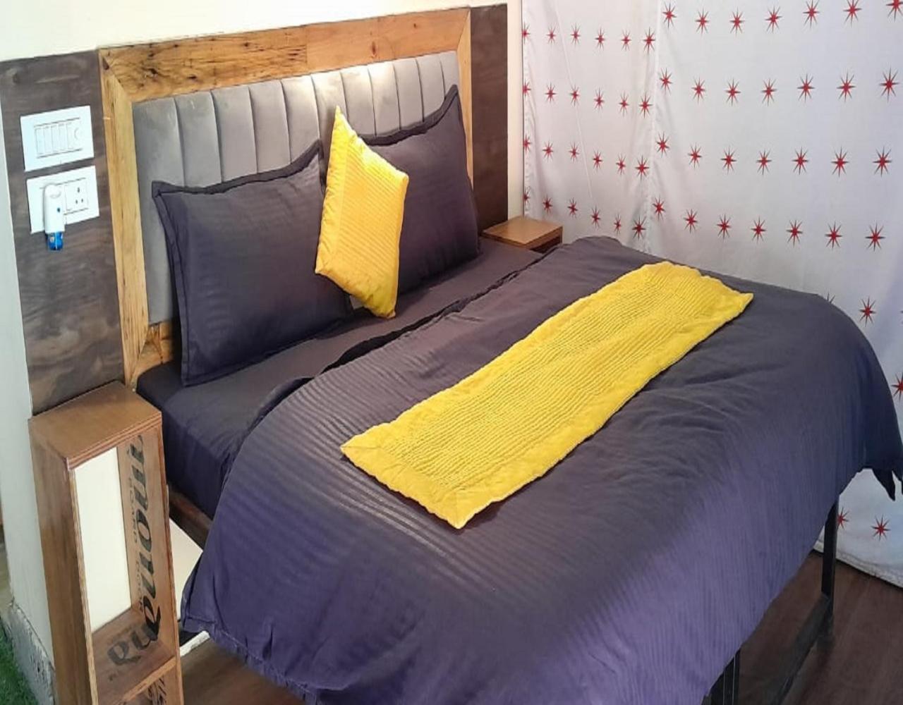 Riverside Glamping By Stayapart X Elephant Brook Bijni Εξωτερικό φωτογραφία